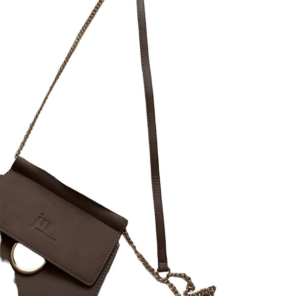 OMG! This is a beautiful bag for an evening out or concert. Jessica Moore - Picture 11 of 12